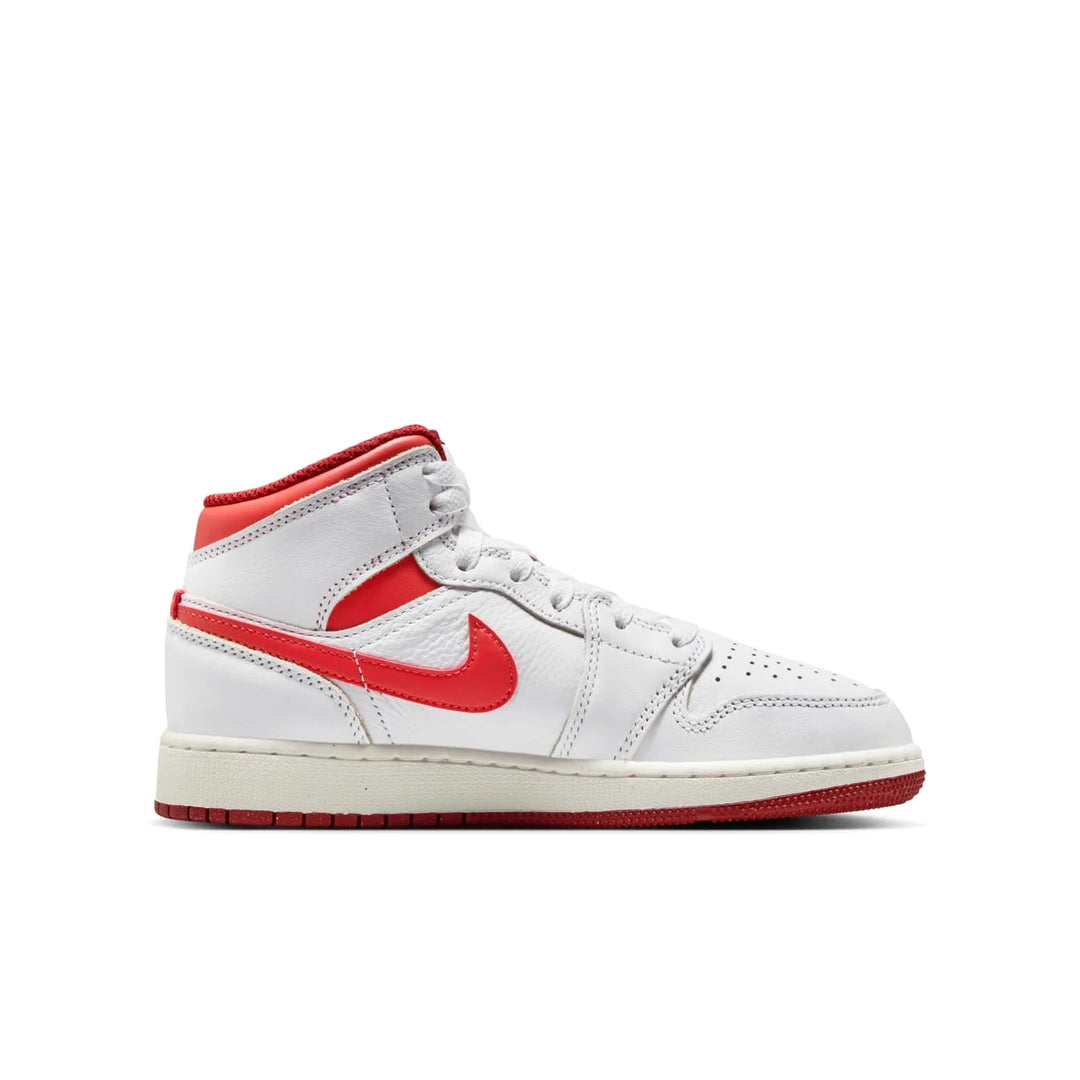 Jordan (GS) Air Jordan 1 Mid SE 'White Dune Red' (Used)