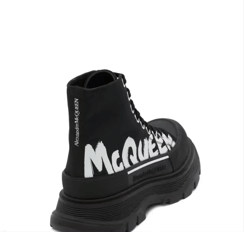 Alexander McQueen Wmns Tread Slick Boot 'McQueen Graffiti Logo - Black'